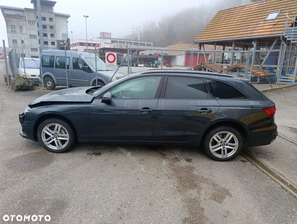 Audi A4 Avant 40 TDI quattro S tronic - 5