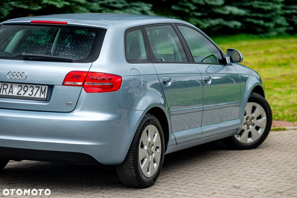 Audi A3 Sportback 1.6 Ambition - 11