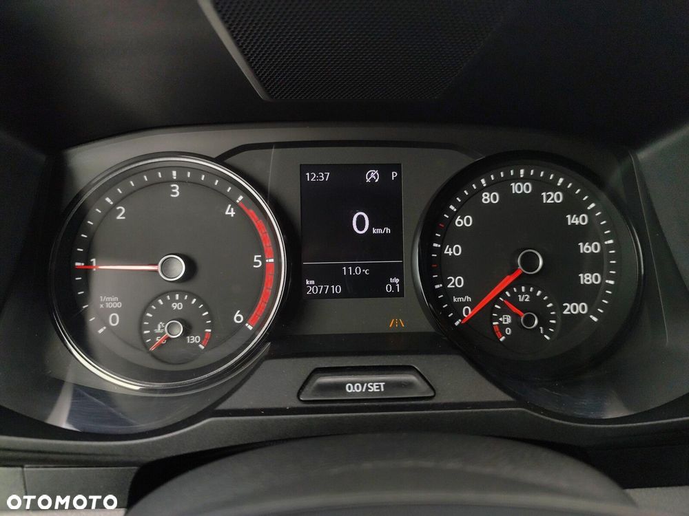 Volkswagen Crafter 35 Podwójna kabina - 19