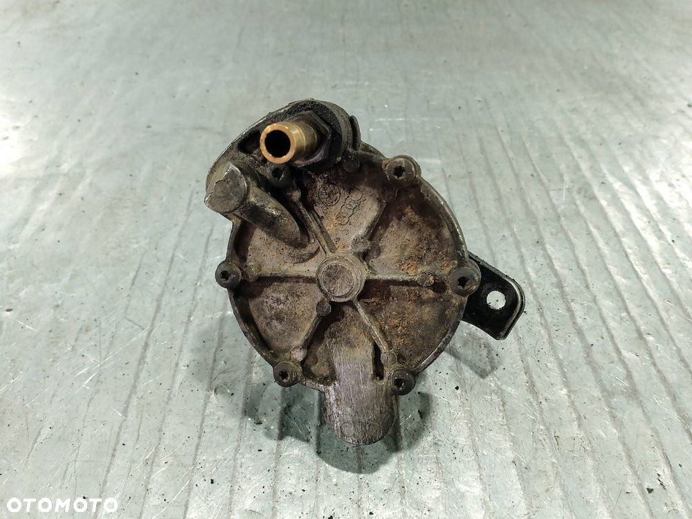 POMPA VACUM VW TRANSPORTER T4 PIERBURG 2.4 D - 1