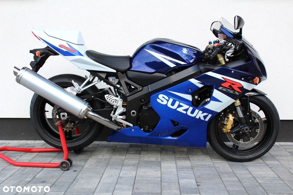 Suzuki GSX-R - 6