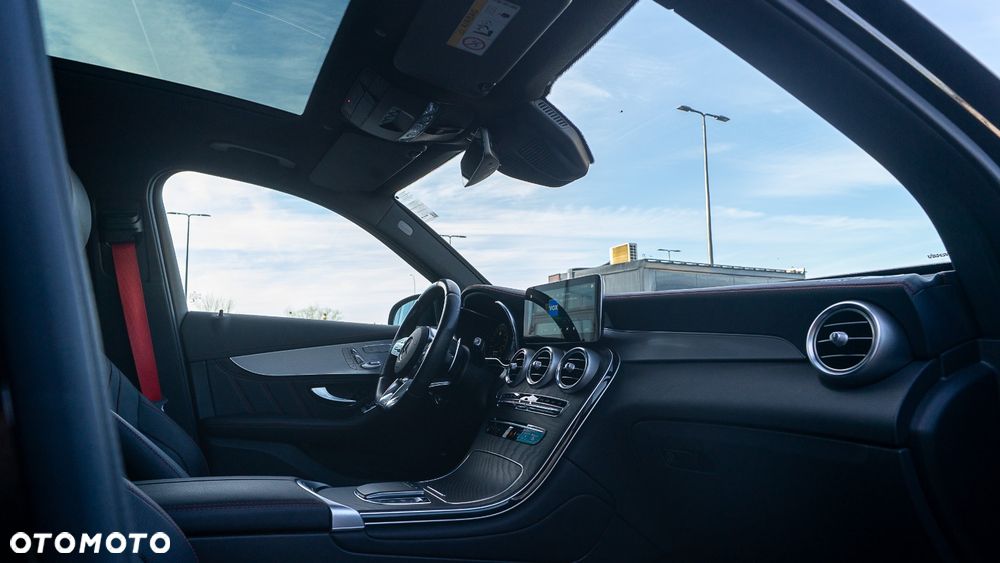 Mercedes-Benz GLC AMG 43 4Matic AMG Speedshift TCT 9G - 28