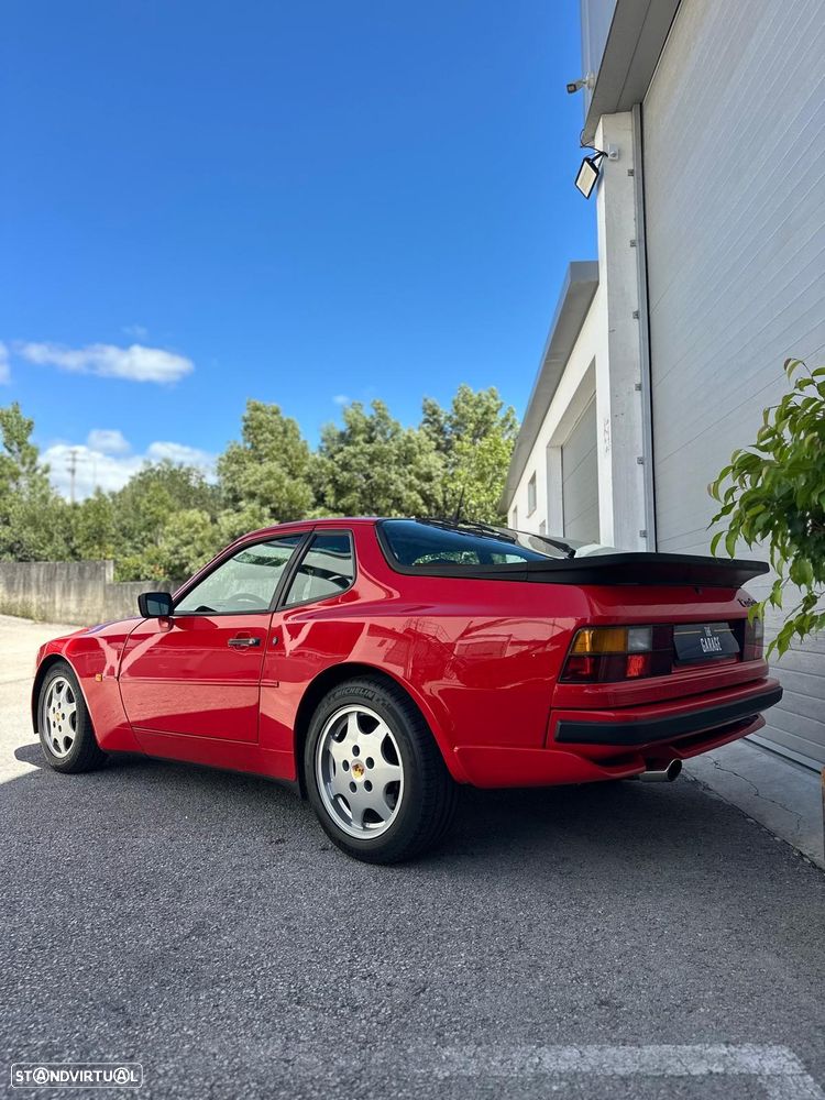 Porsche 944 Turbo - 20