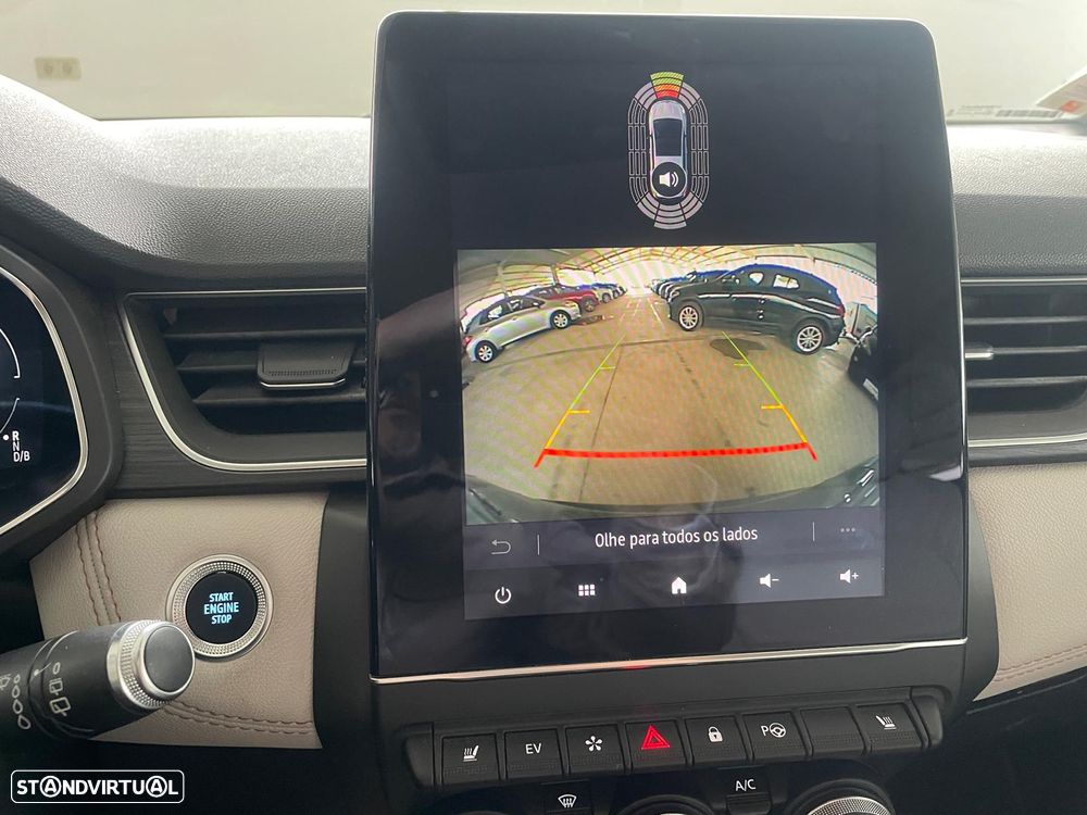 Renault Captur 1.6 E-Tech Plug-In Initiale Paris - 17