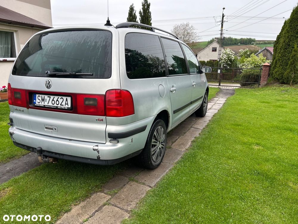 Volkswagen Sharan 1.9 TDI Basis - 3