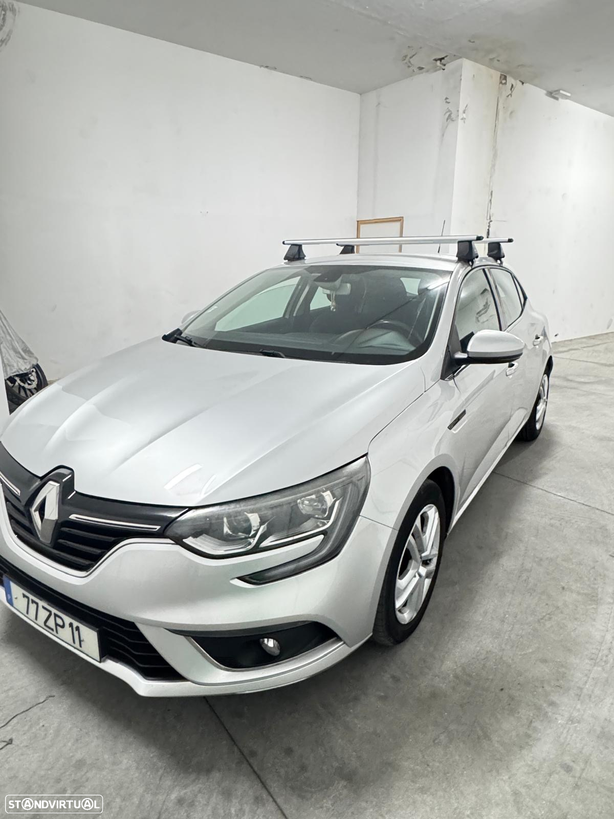 Renault Mégane 1.5 dCi Zen ECO - 4