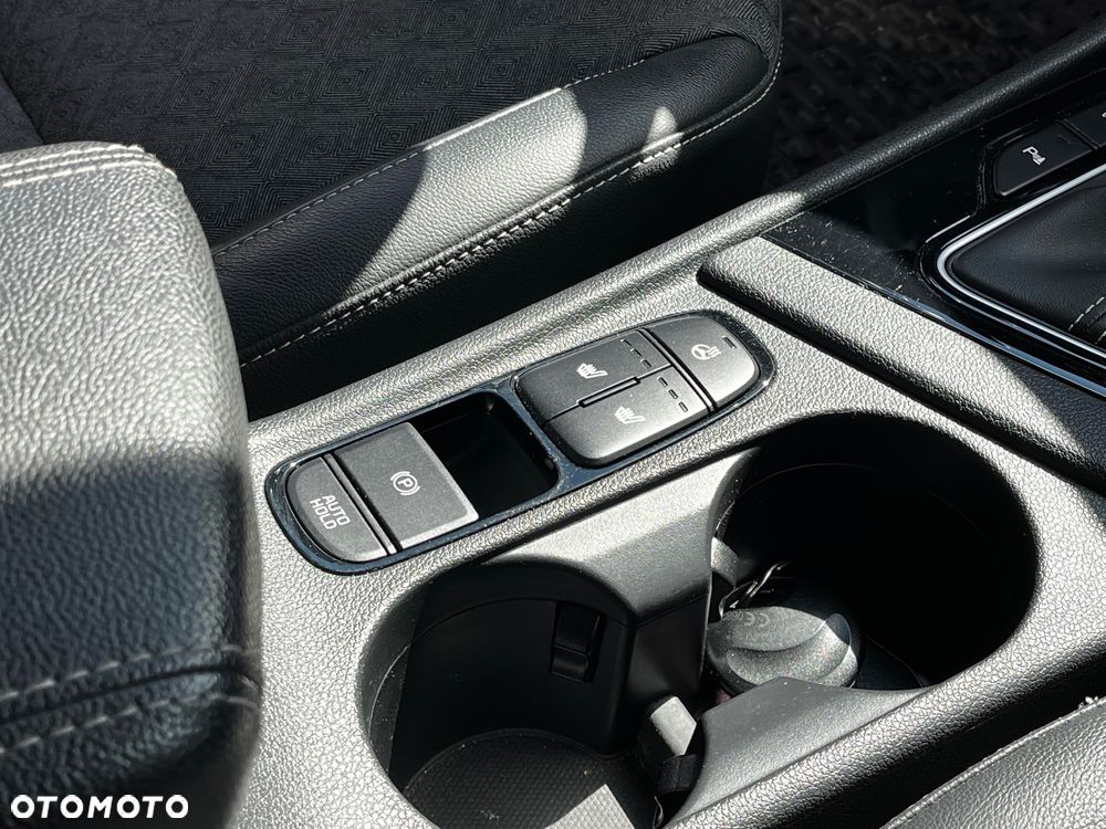 Kia Niro 1.6 GDI Hybrid L Business Line - 19