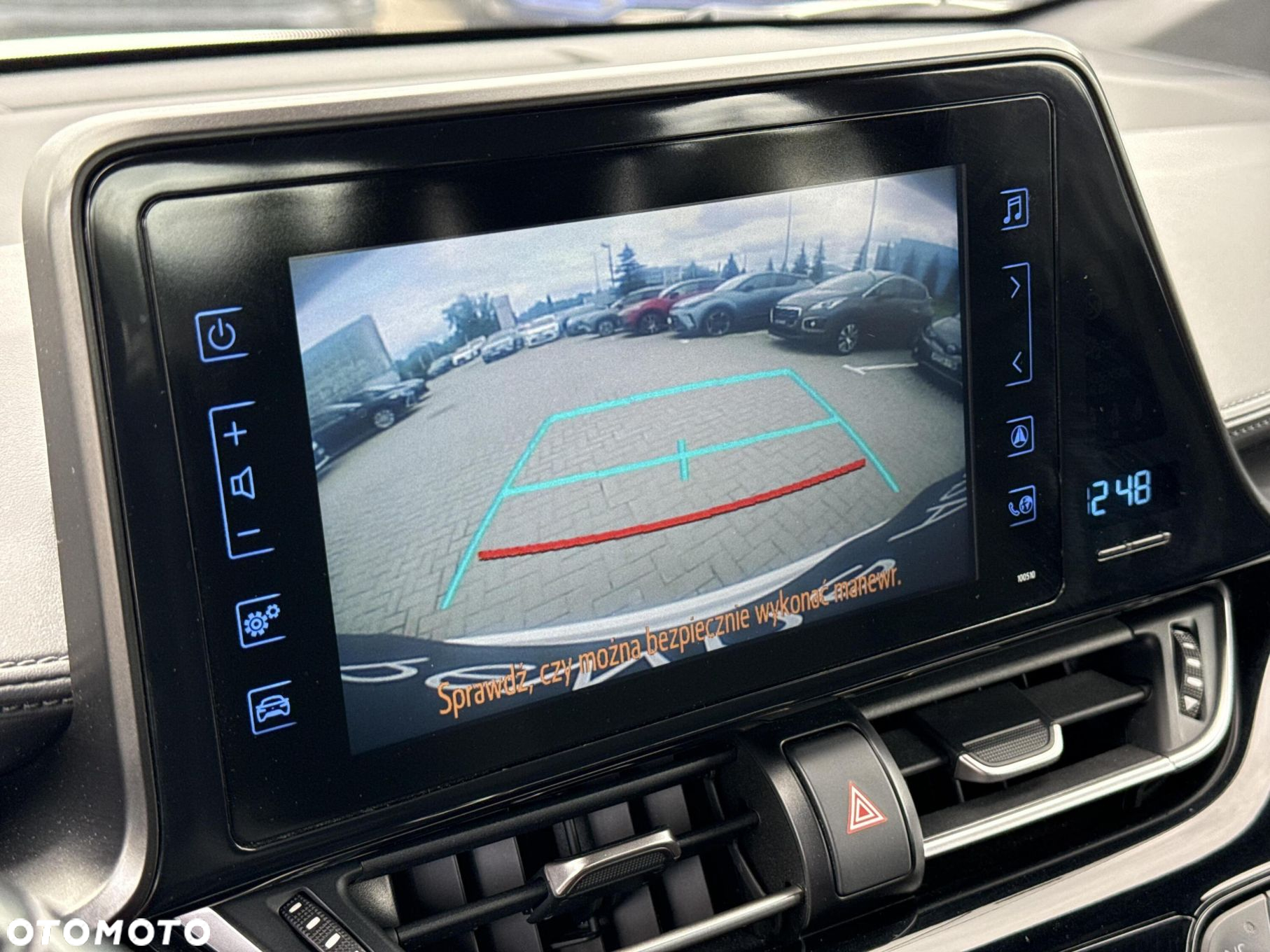 Toyota C-HR 1.2 T Premium CVT - 16