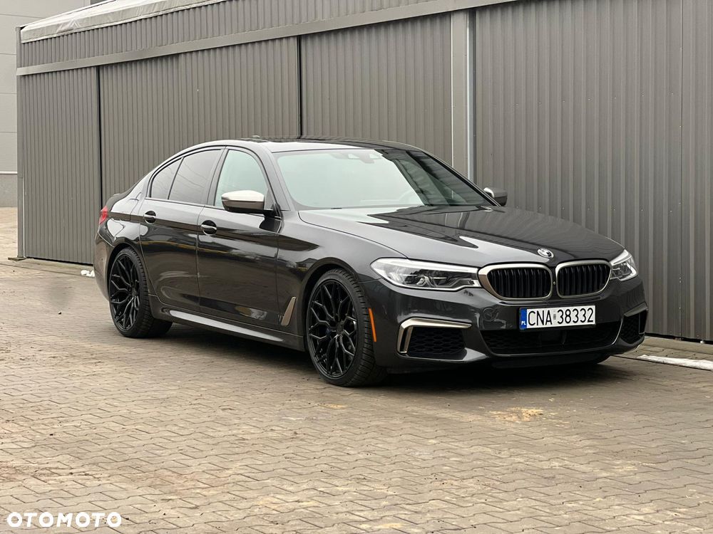 BMW Seria 5 M550i xDrive - 8