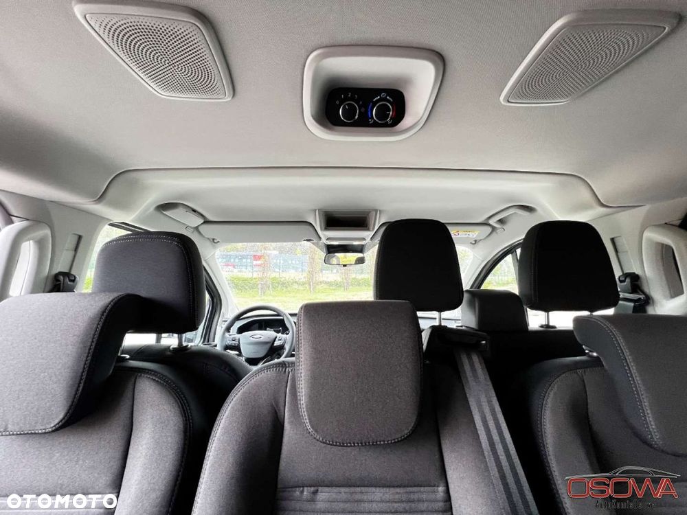 Ford Tourneo Custom - 39