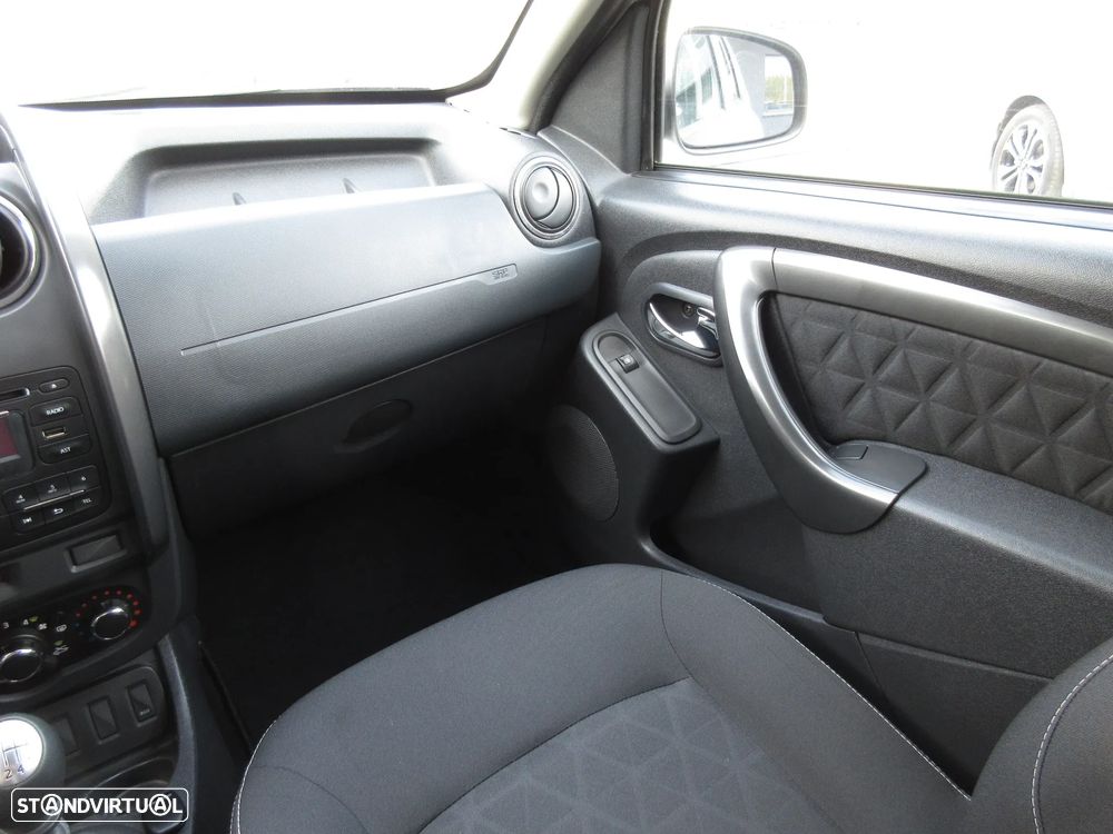 Dacia Duster dCi 110 FAP 4x4 Destination - 28