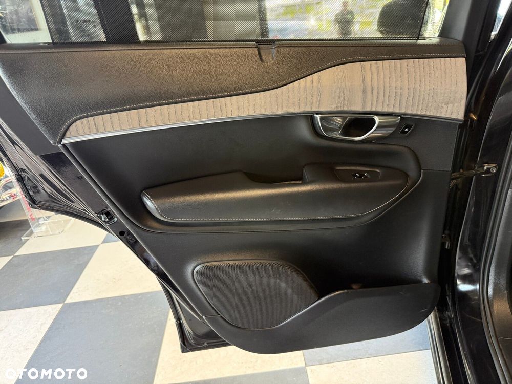 Volvo XC 90 - 15