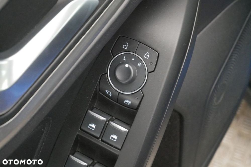 Ford Focus 1.0 EcoBoost Titanium - 27