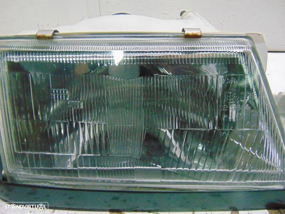 Alfa Romeo 33 faróis - 3