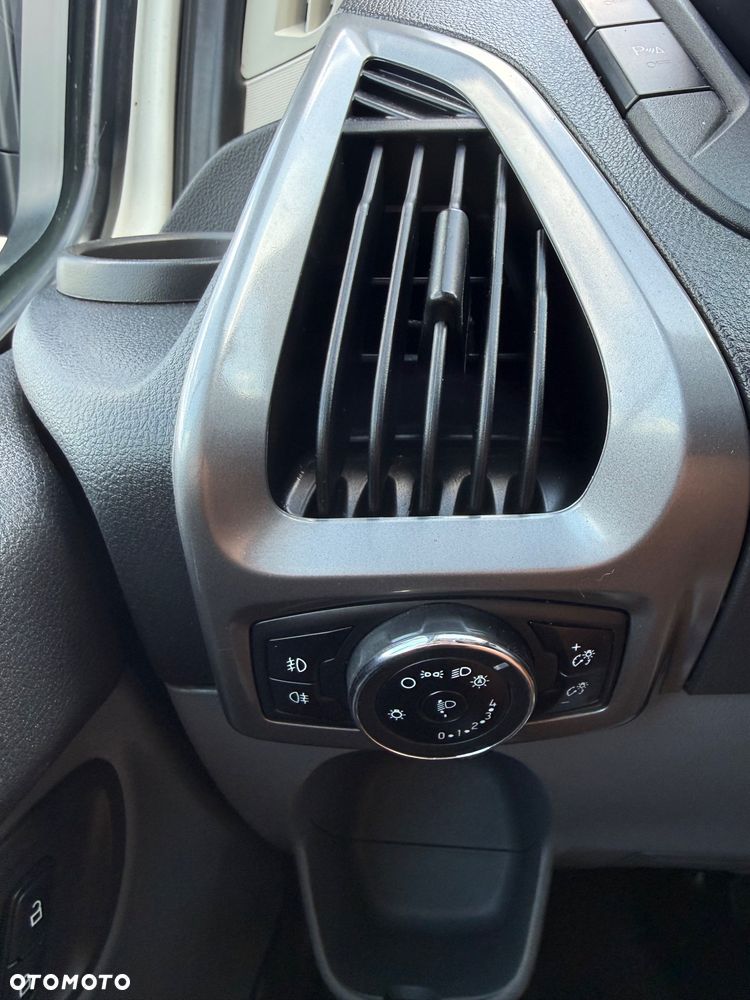 Ford Transit Custom - 27