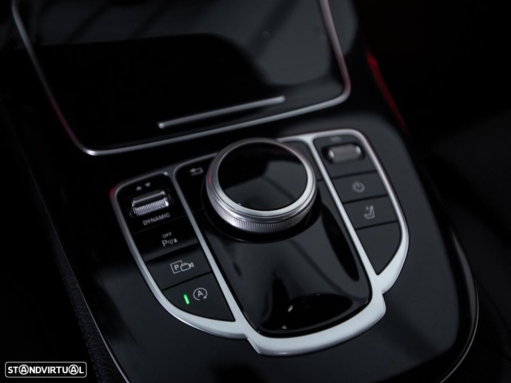 Mercedes-Benz E 220 - 23