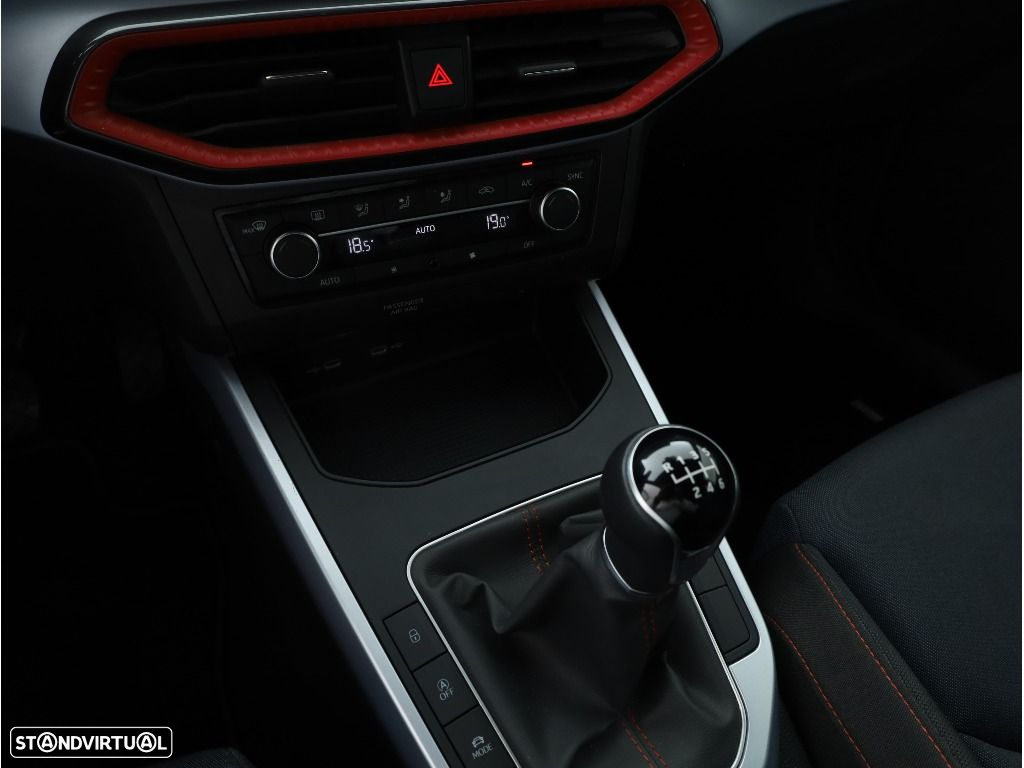 SEAT Arona 1.0 TSI FR - 30