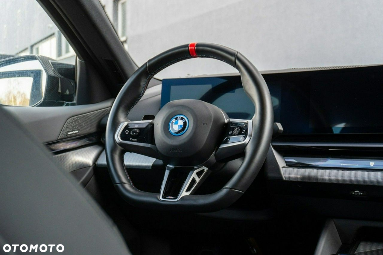 BMW i5 - 19