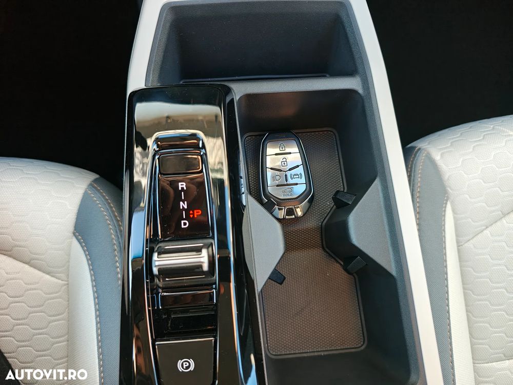 KG Mobility Torres - 31