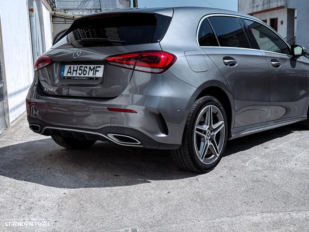 Mercedes-Benz A 250 e AMG Line - 14