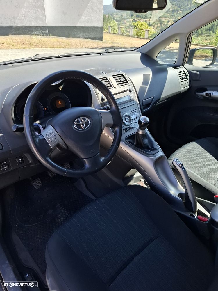 Toyota Auris 1.4 D-4D - 6