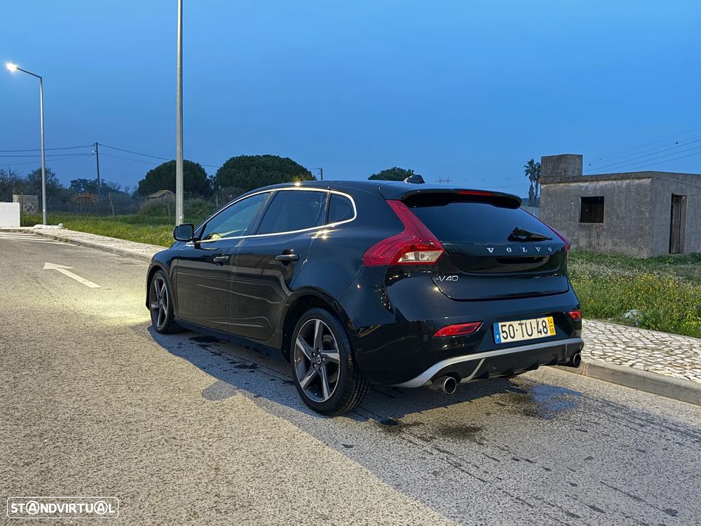 Volvo V40 D2 R Design - 7