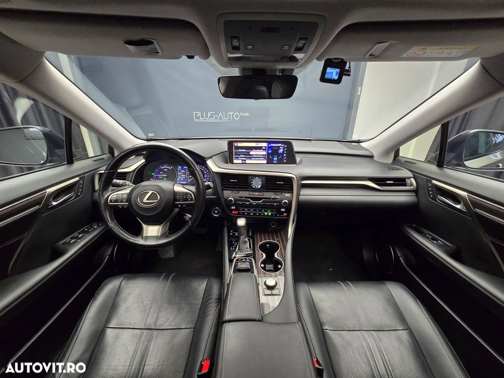 Lexus Seria RX - 11