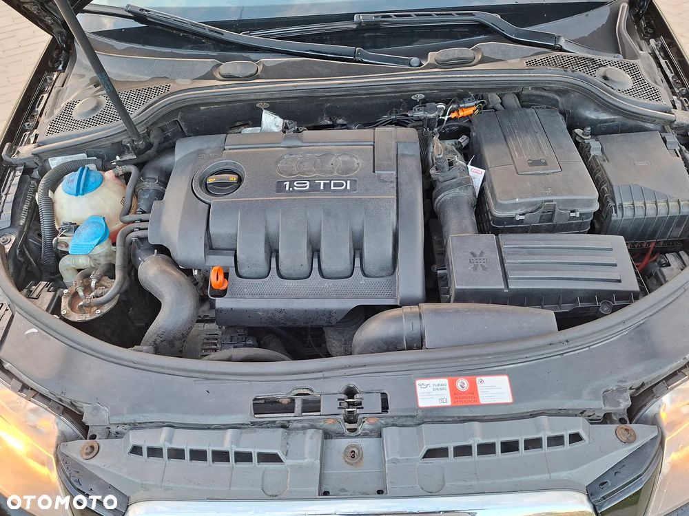 Audi A3 Sportback 1.9 TDI Attraction - 12