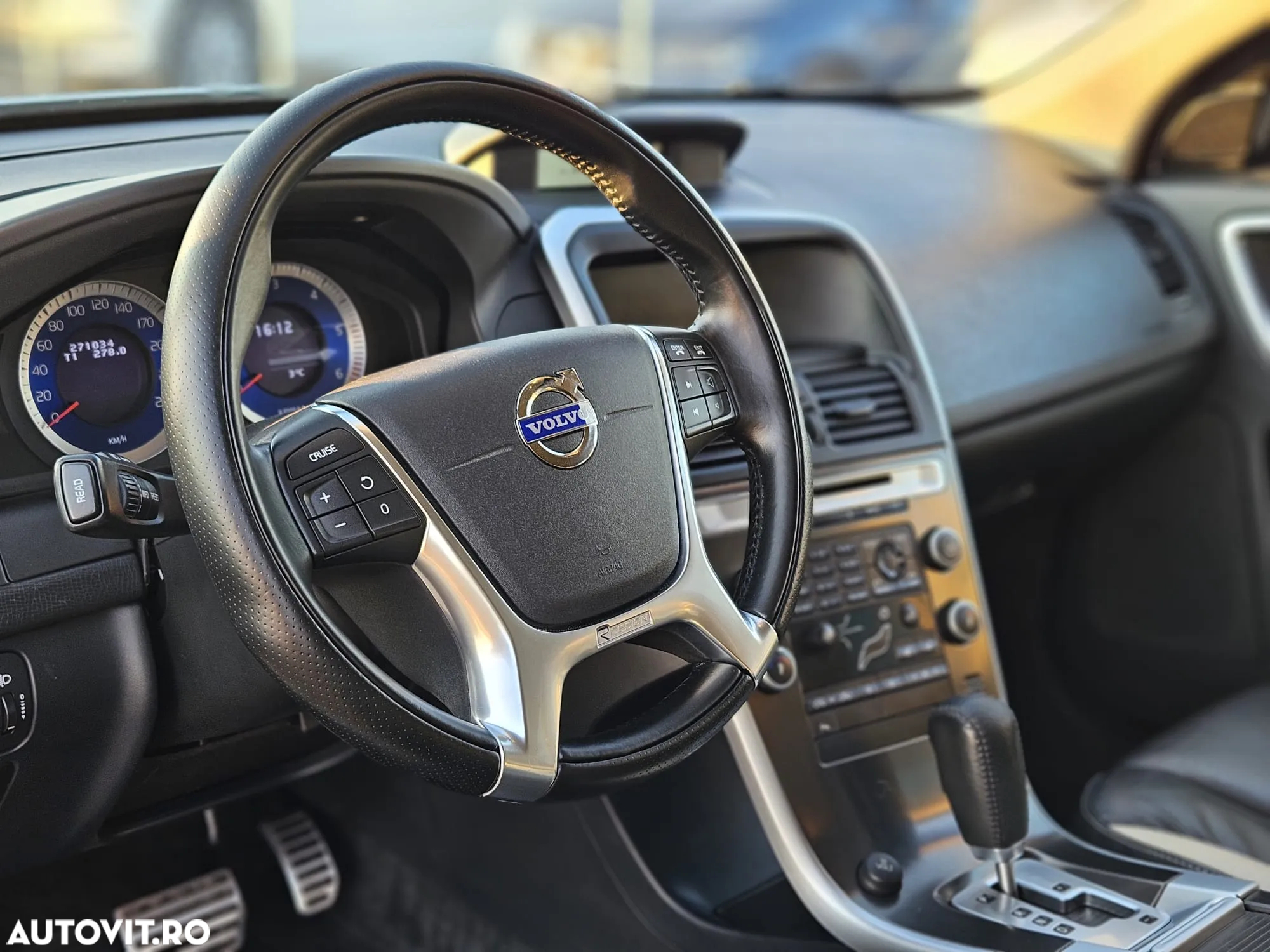 Volvo XC 60 2.4D Aut. RDesign - 12