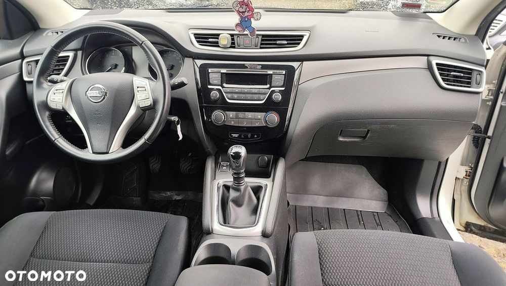Nissan Qashqai 1.2 DIG-T N-Vision - 10