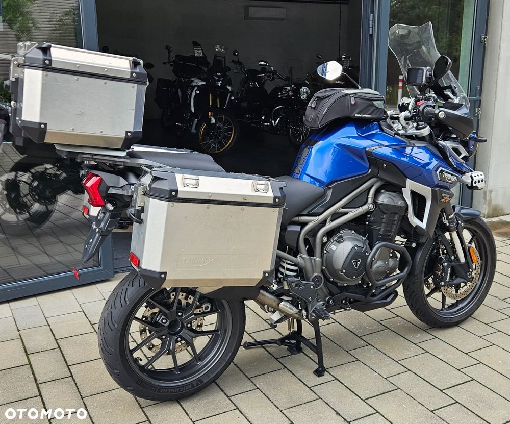 Triumph Tiger - 9