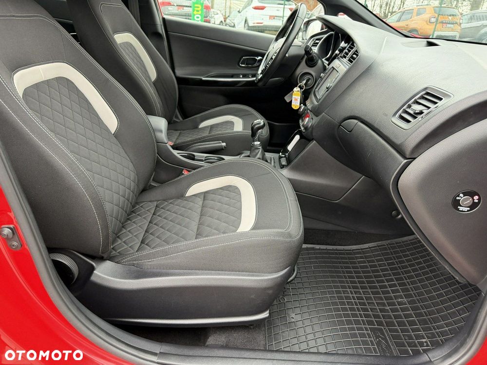 Kia Ceed 1.0 T-GDI GT-Line - 36