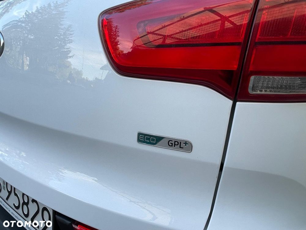 Kia Sportage 1.6 GDI 2WD ISG Dream-Team Edition - 14