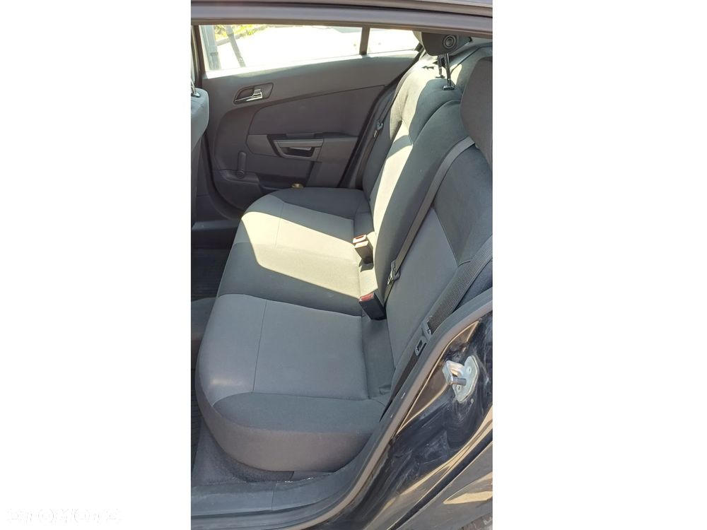 Opel Astra 1.6 EU5 - 3