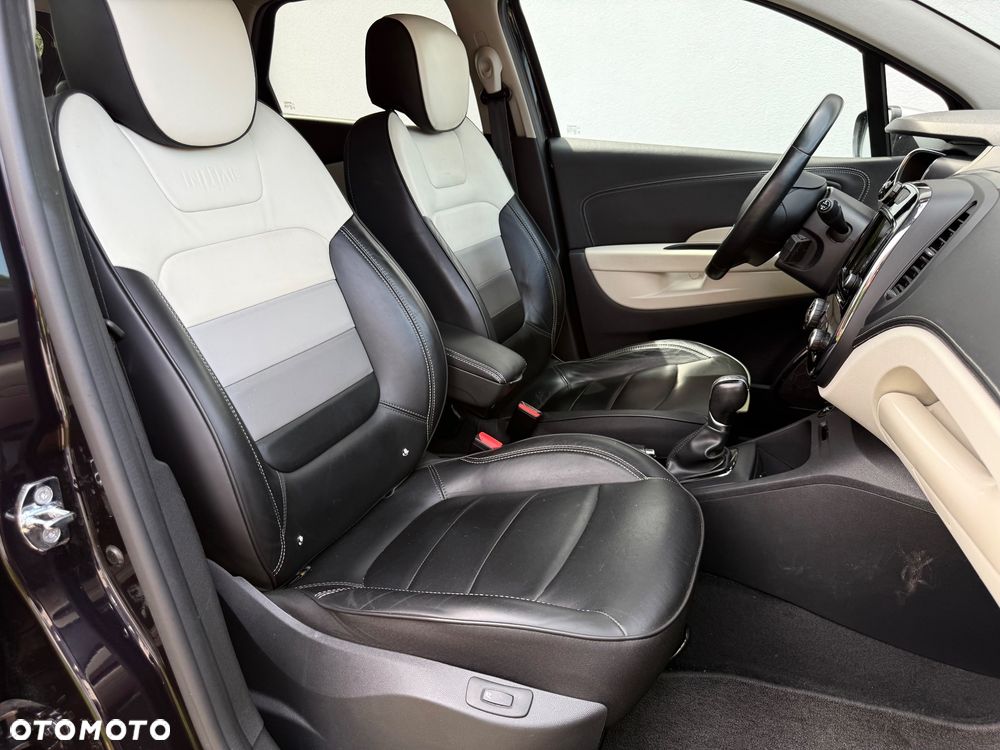 Renault Captur 1.2 Energy TCe Initiale Paris EDC - 23