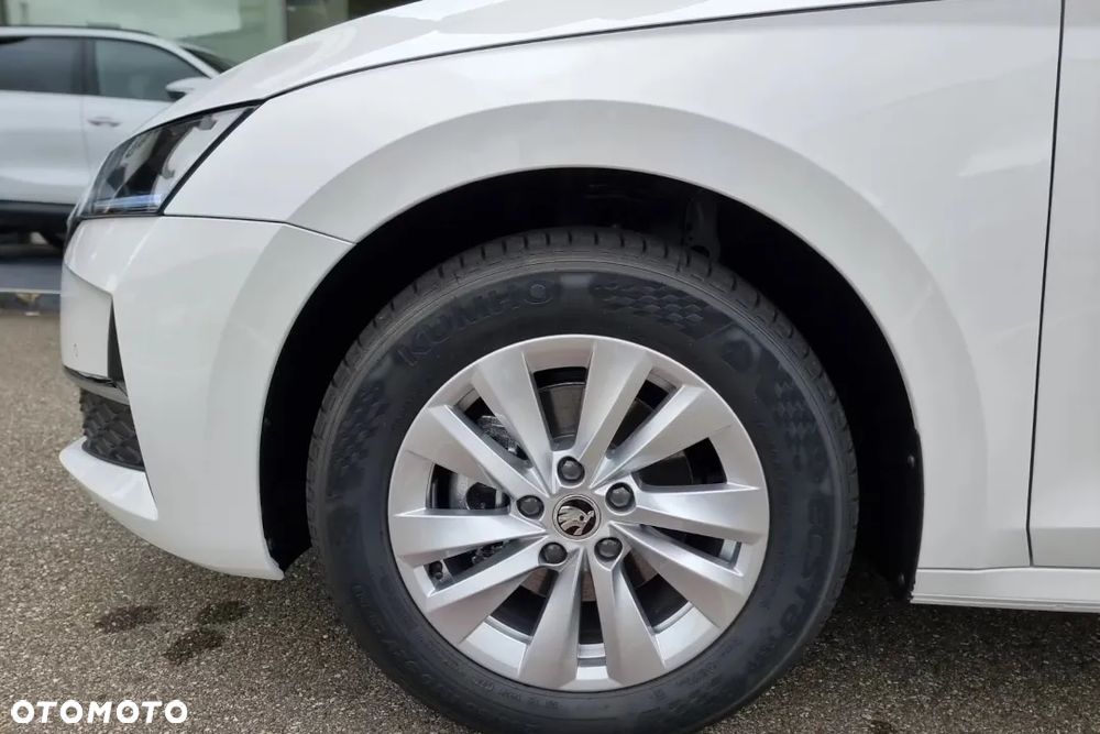 Skoda Octavia 1.5 TSI mHEV Drive Selection DSG - 6