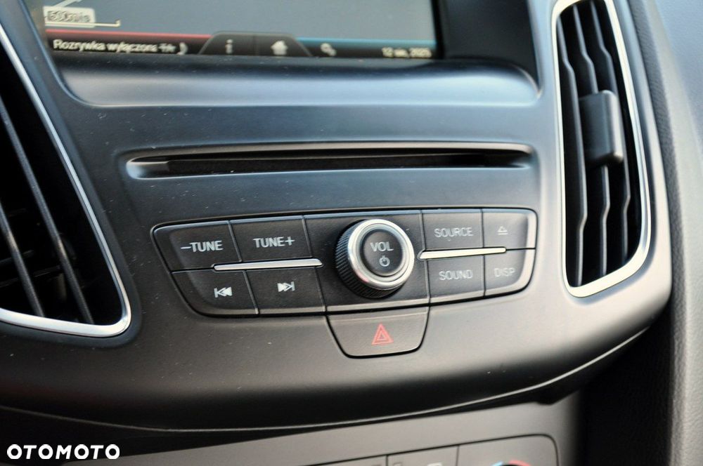 Ford Focus - 32