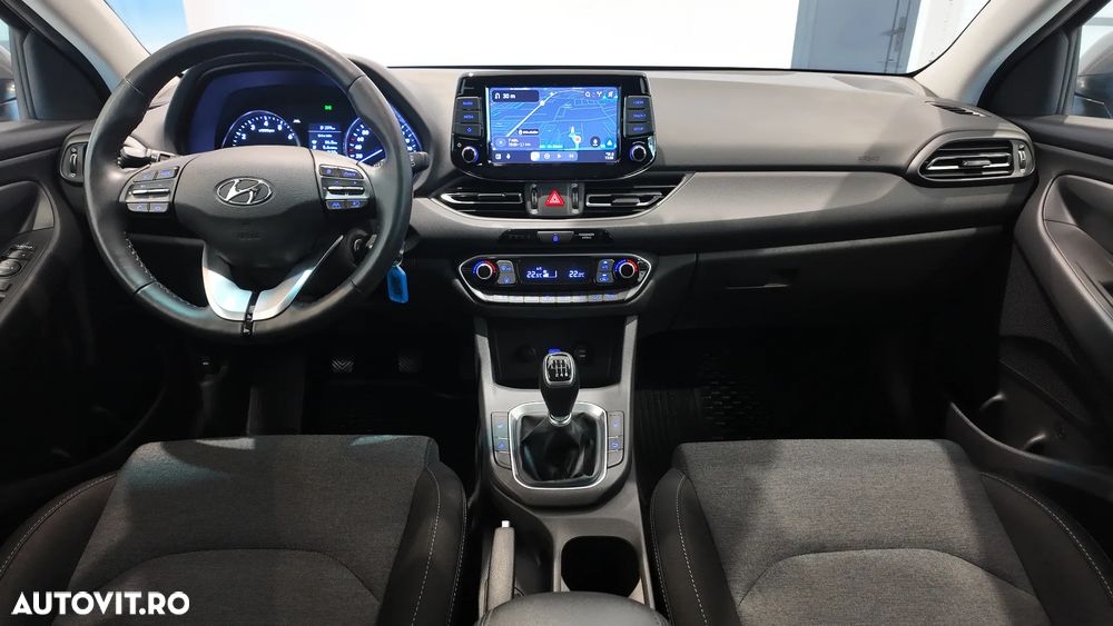 Hyundai i30 1.5 110CP M/T Highway - 15
