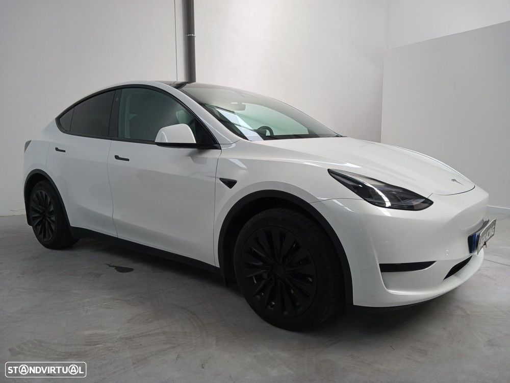 Tesla Model Y Standard - 4