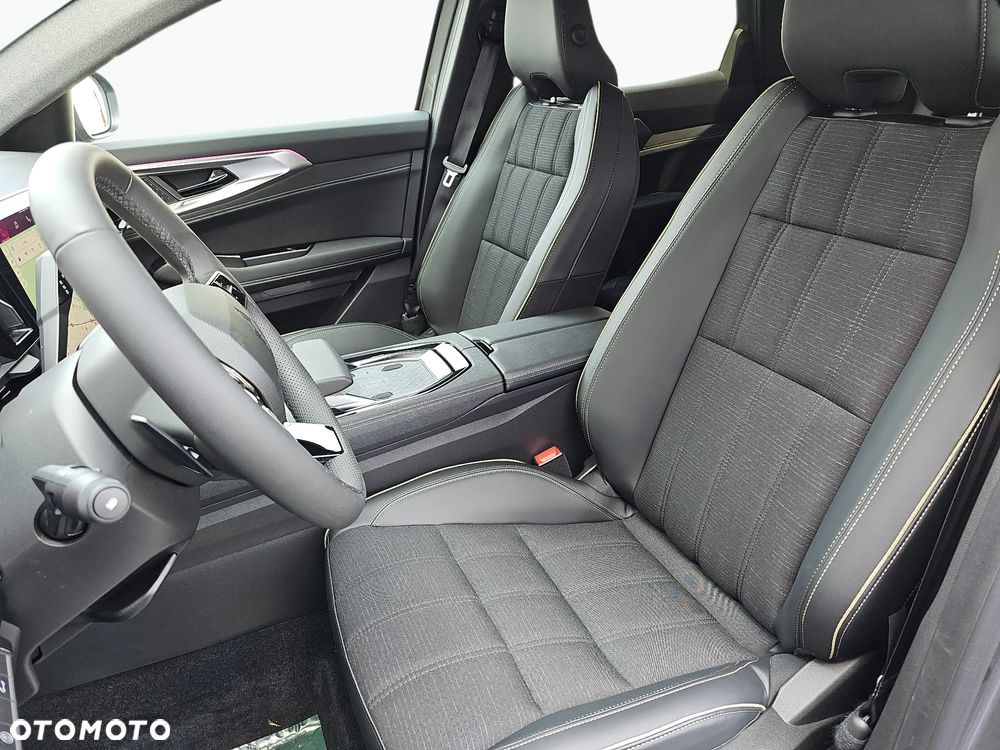 Renault Austral 1.3 TCe mHEV Iconic - 11