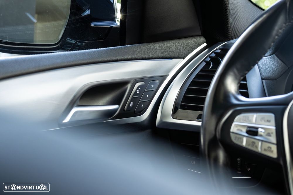 BMW iX3 Inspiring - 28
