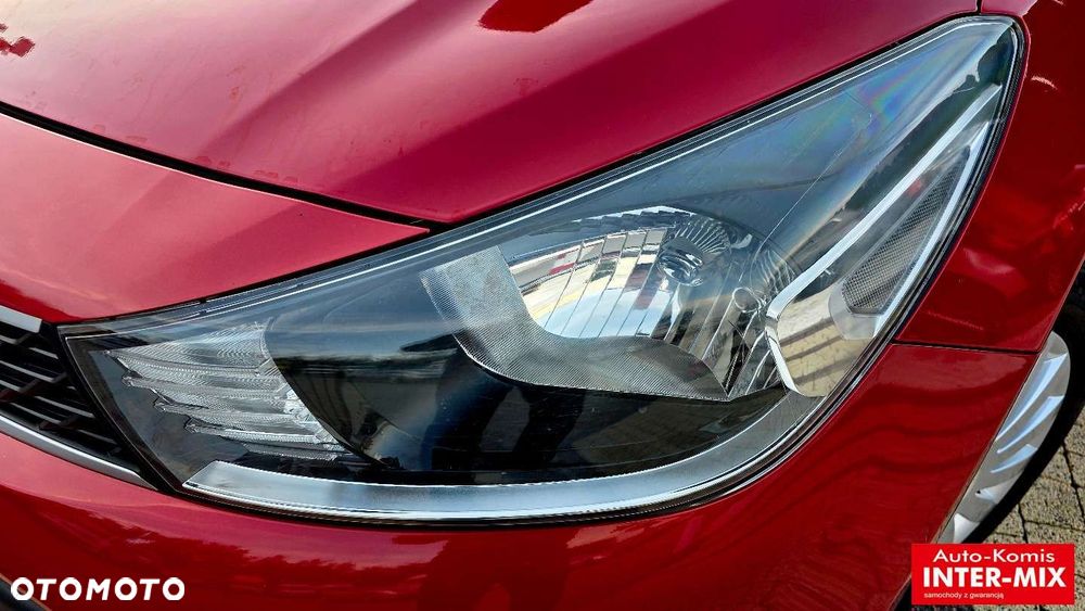 Kia Rio - 12