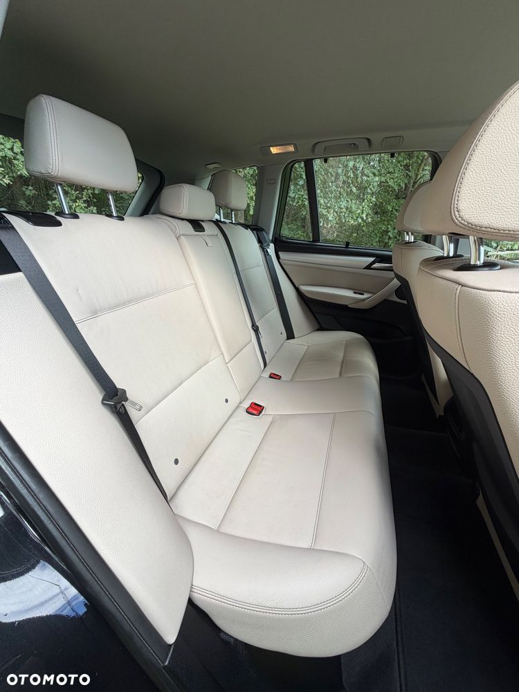 BMW X3 xDrive20d - 16