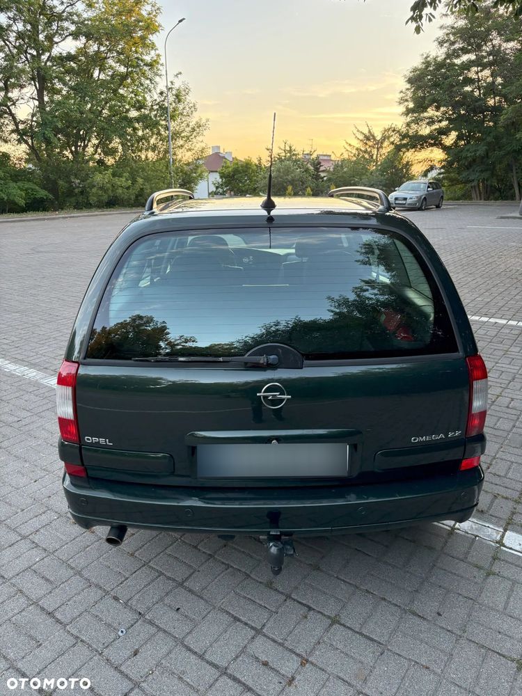 Opel Omega 2.2 Elegance - 12