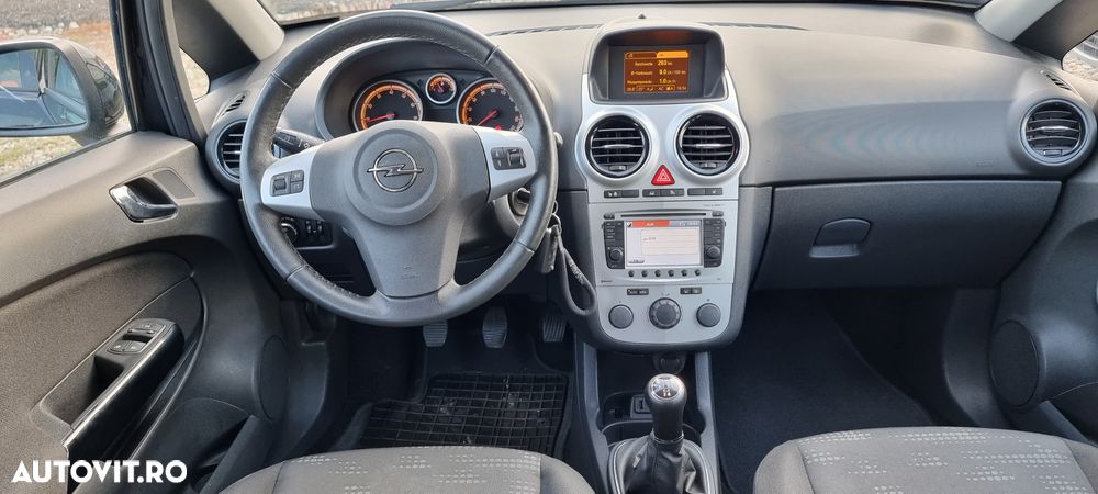 Opel Corsa 1.4 16V Innovation - 9