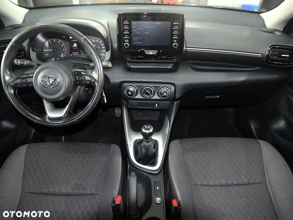 Toyota Yaris - 5
