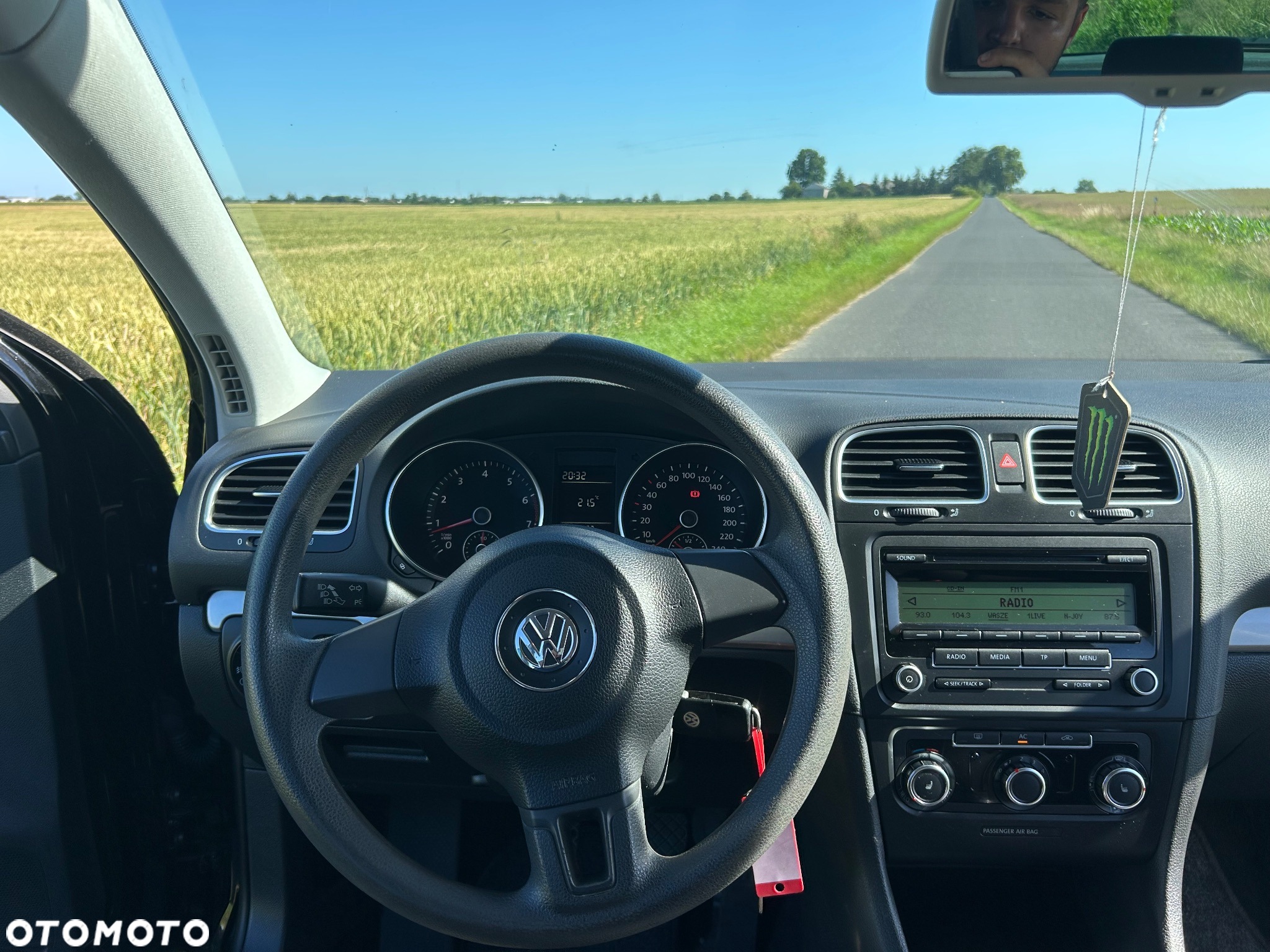 Volkswagen Golf - 21