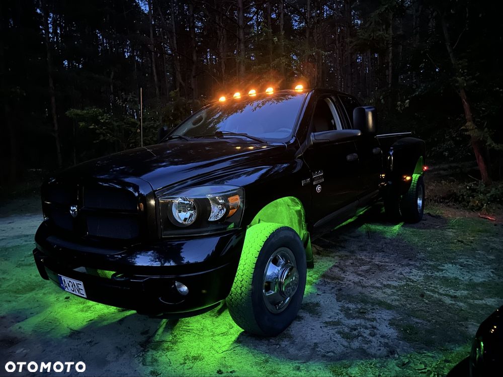 Dodge RAM - 10