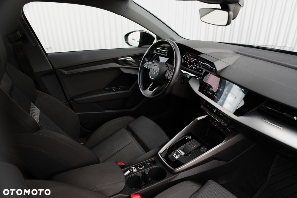 Audi A3 Sportback - 16