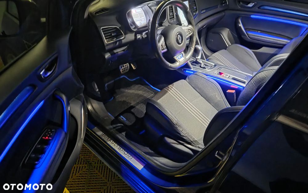 Renault Megane ENERGY TCe 205 EDC GT - 21